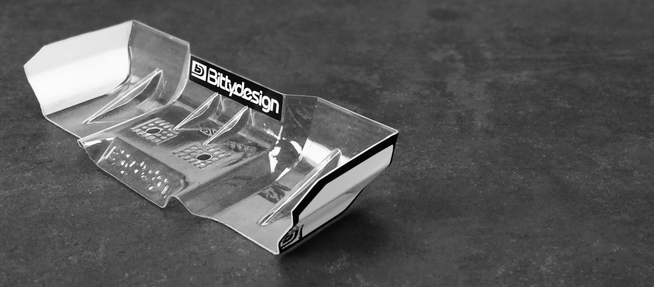 Picture of Zefirus 1/8 Buggy & Truggy lexan wing set (Clear)