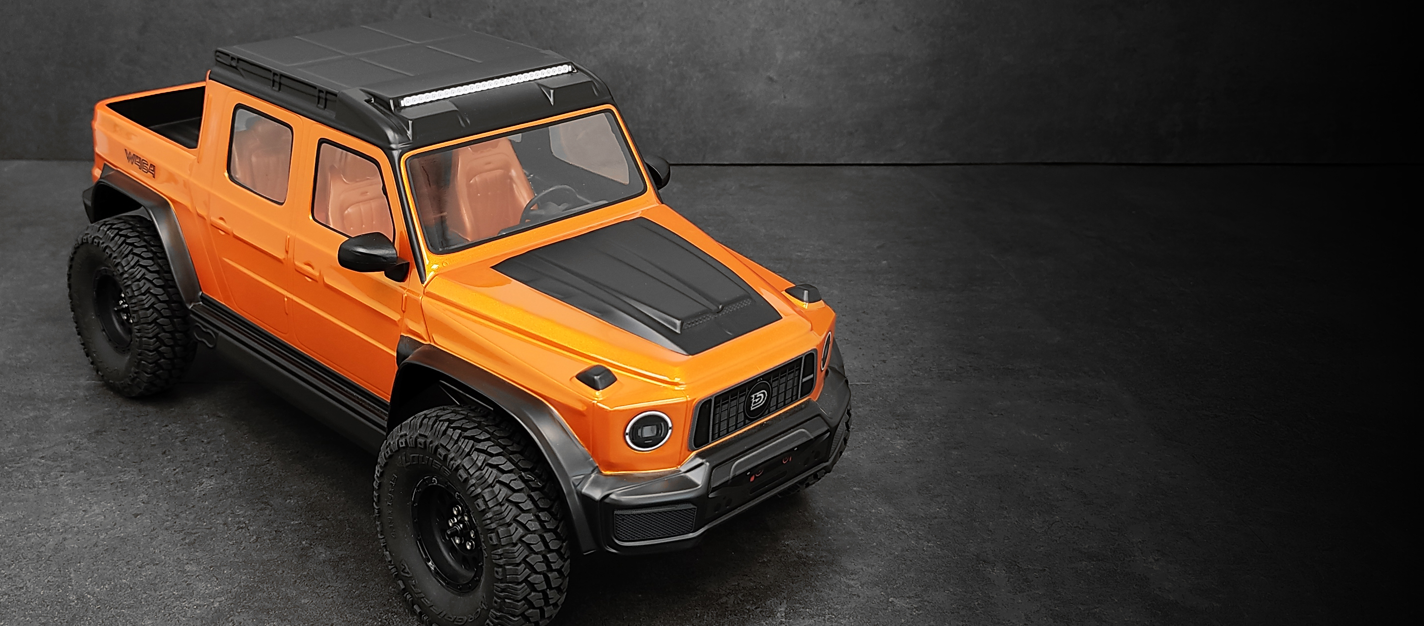 Picture of W464 1/10 clear body for 313mm (12,3") Rock Crawler, Pre-Cut